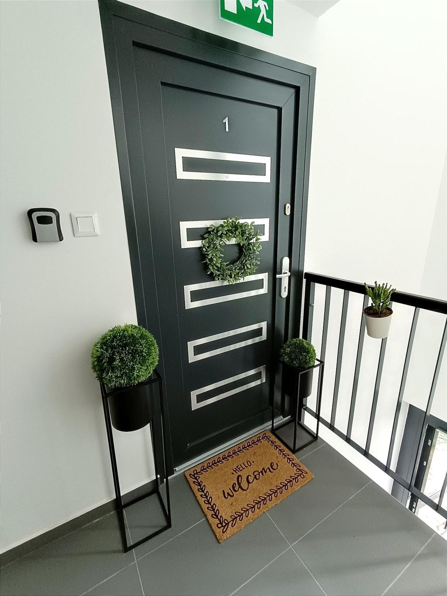 Modern Lux Home 세게드 외부 사진